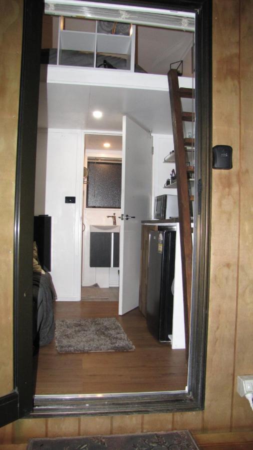 Tiny House In The Bush - A Minute From Town Centre Ruapehu Unique Stays Raetihi Exterior foto