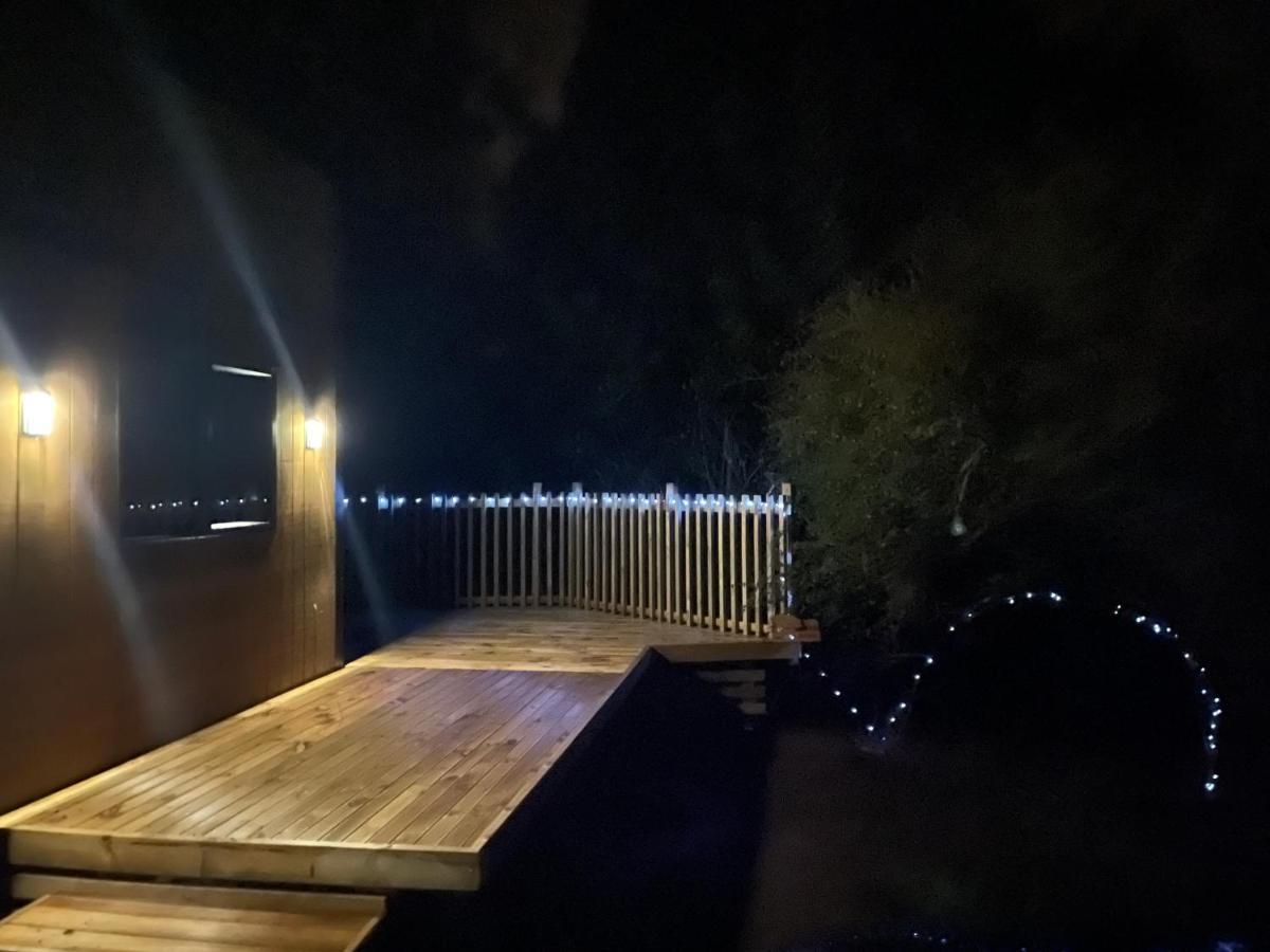 Tiny House In The Bush - A Minute From Town Centre Ruapehu Unique Stays Raetihi Exterior foto