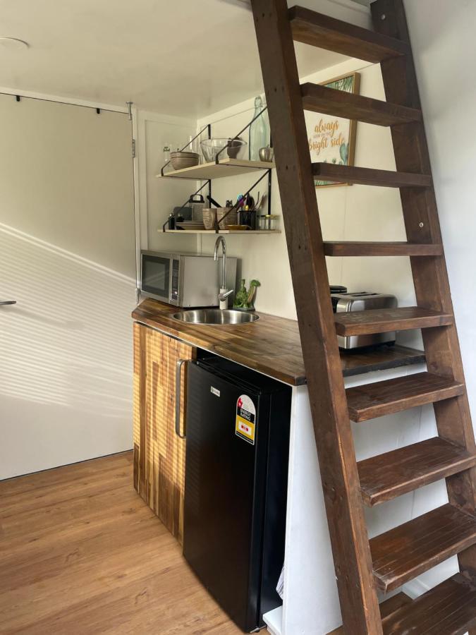 Tiny House In The Bush - A Minute From Town Centre Ruapehu Unique Stays Raetihi Exterior foto